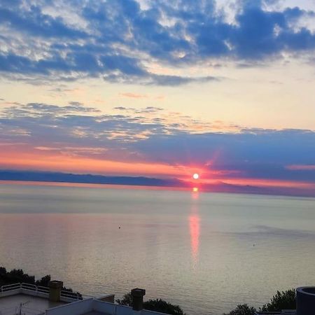 Appartamento Free Parking Casa Cuma Bergeggi Esterno foto